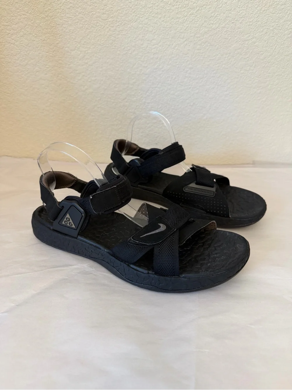 Nike ACG Men's Black Outdoor Hiking Sandals Sz 11